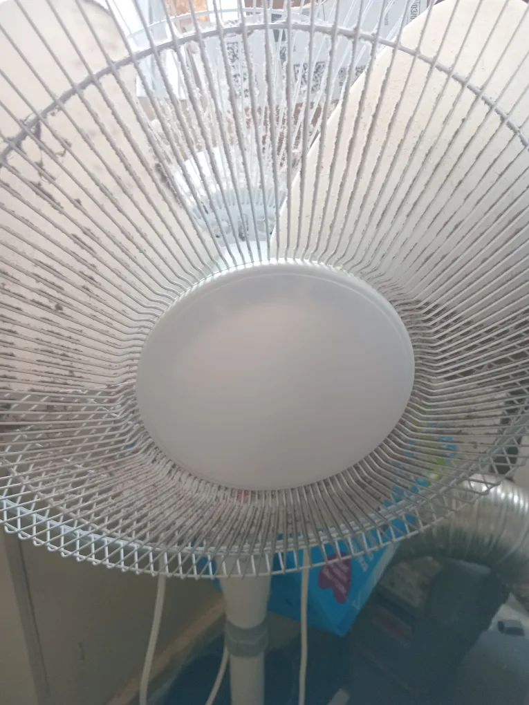 White Stand Fan image indicator(2)