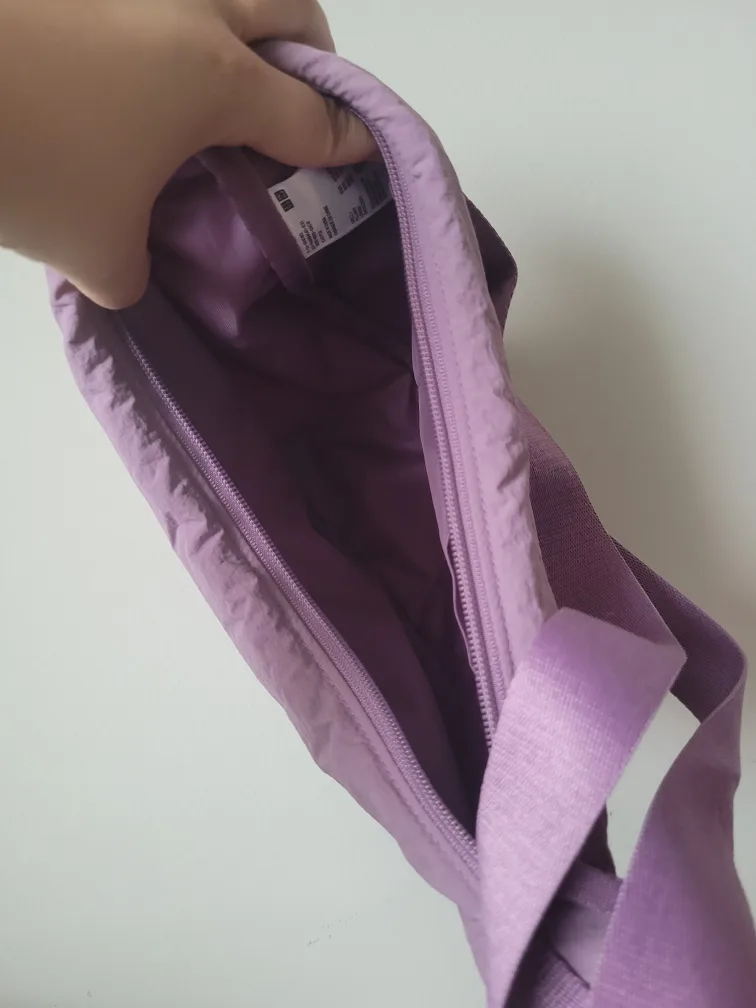 Uniqlo round mini shoulder bag image indicator(2)