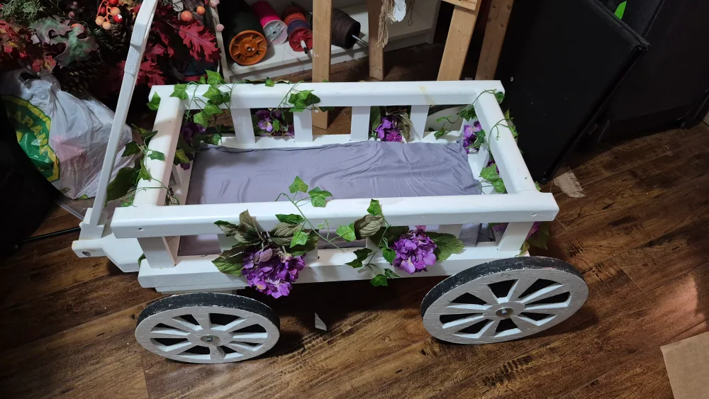 White Wooden Wagon with Guest Name Board image indicator(7)
