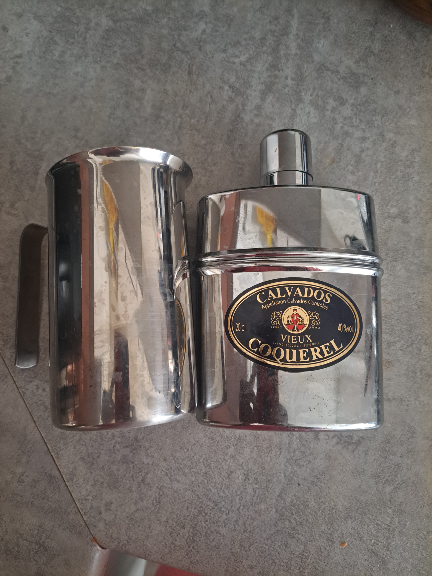 Calvados Coquerel Hip Flask and Pitcher Set