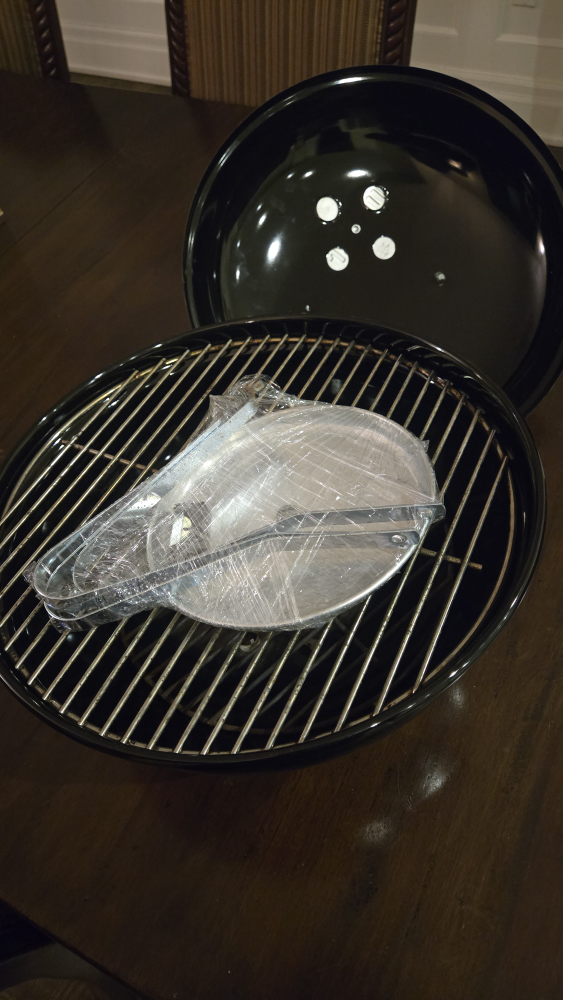 Weber Portatil Charcoal Grill - photo 3