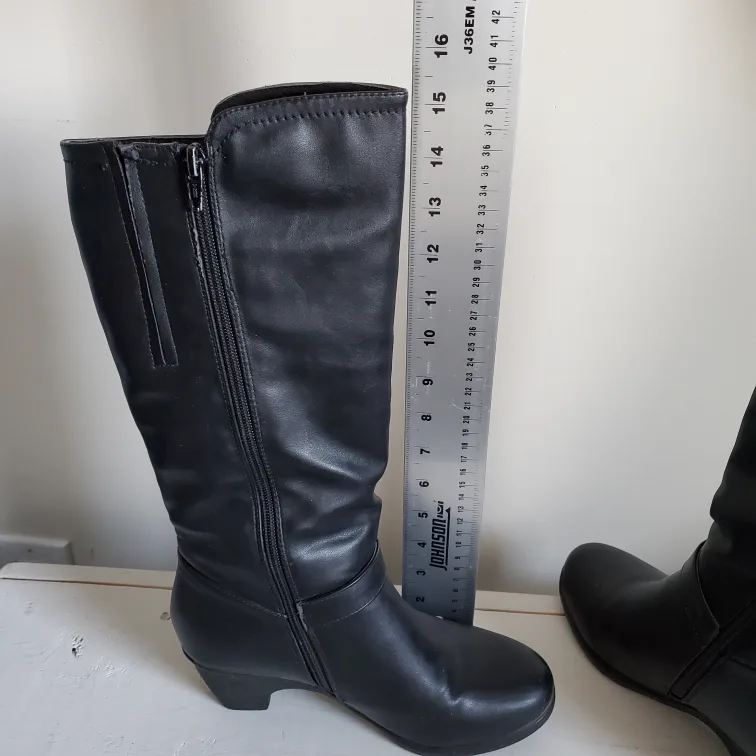 Women's Naturalizer Black Fashion Boot image indicator(7)