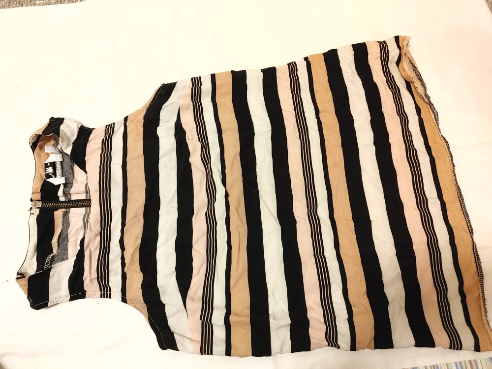 Black Cut-Out Crop Top & Striped Sleeveless Top Bundle image indicator(3)