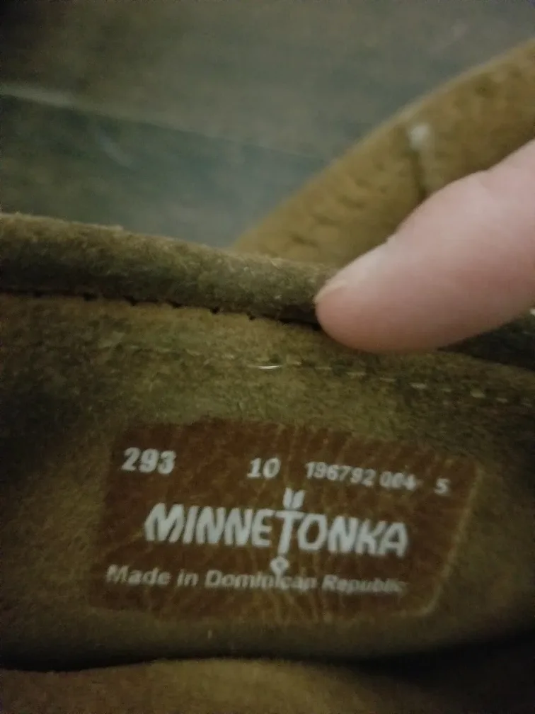 Minnetonka Suede Fringe Boots - Size 10 image indicator(2)