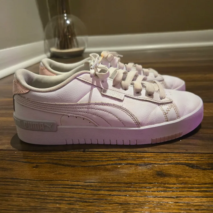Puma Jada Size 9 - Women's Sneakers image indicator(2)