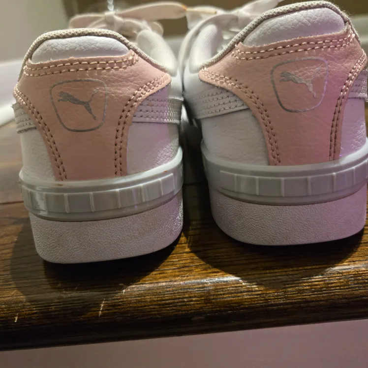 Puma Jada Size 9 - Women's Sneakers image indicator(6)