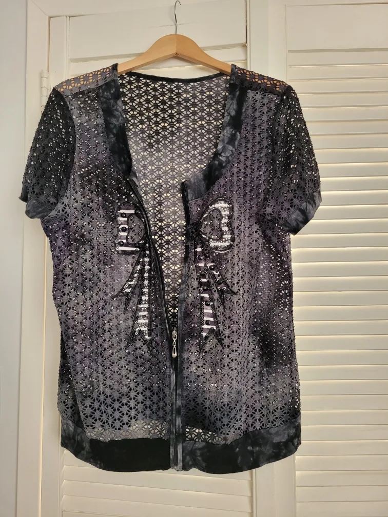 Women's Grey & Black Short Sleeve Knitted Cardigan image indicator(2)