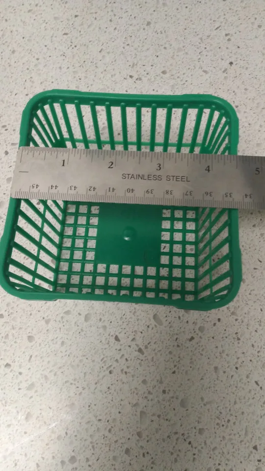 Pint Fruit /Strawberry Basket Containers Strong Green Plastic 65 image indicator(4)