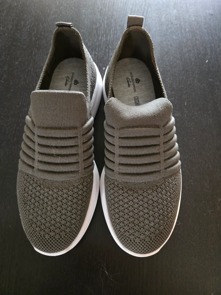 Women's Clarks CloudSteppers Cushion Shoes image indicator(5)