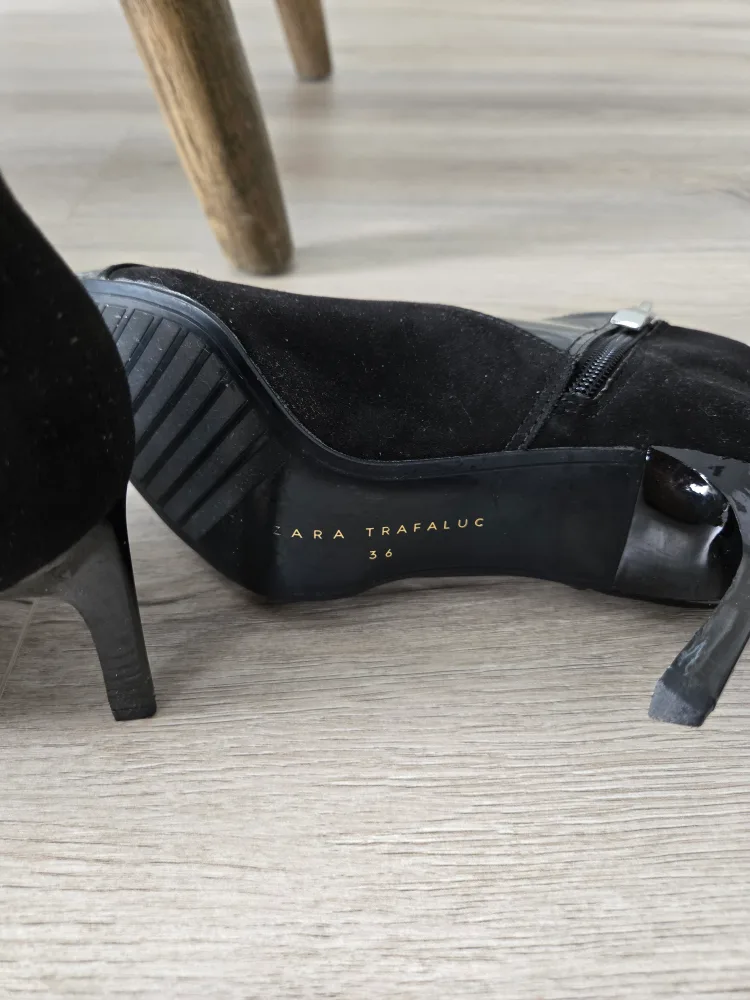 Zara Trafaluc Black Patent Leather and Suede Ankle Boots Size 36 image indicator(3)