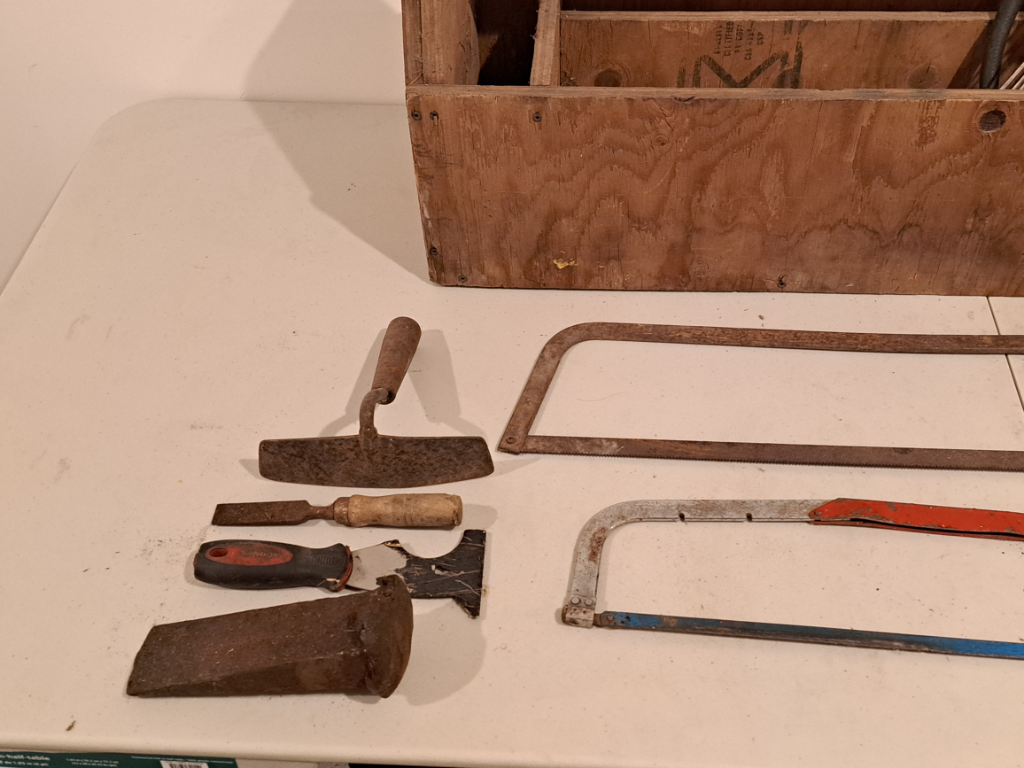 Vintage wooden tool box - photo 2