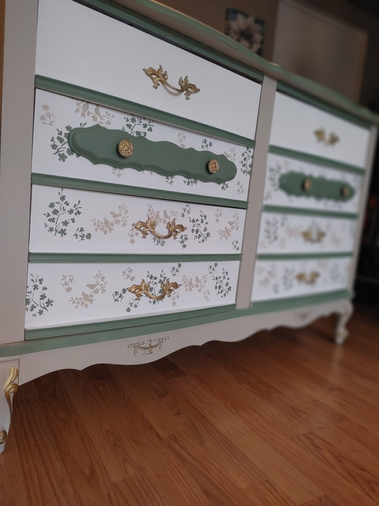 Vintage Bedroom Set - Dresser and Nightstand - photo 4