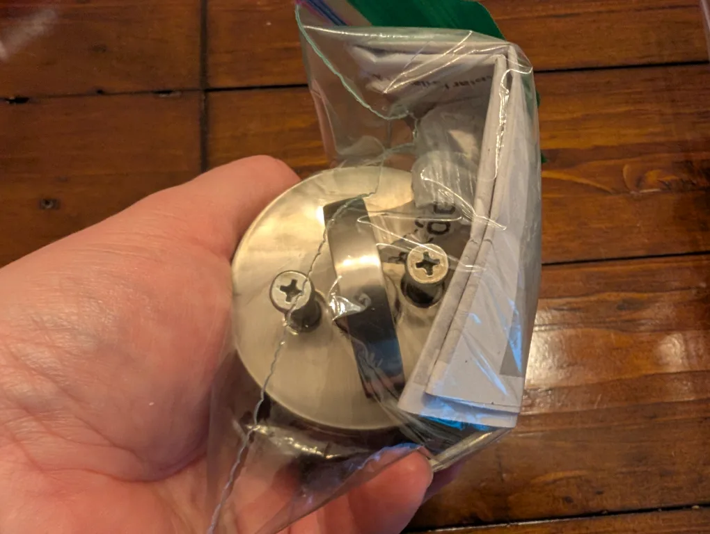 New Weiser SmartKey Dead Bolt image indicator(3)