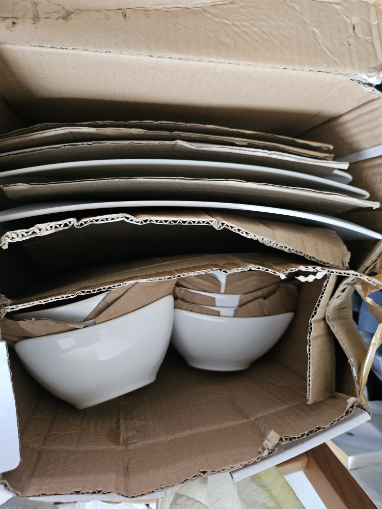 IKEA Dinnerware Set - New - photo 3