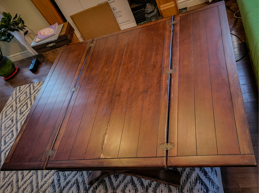 **FREE** Brown Coffee Table - photo 4