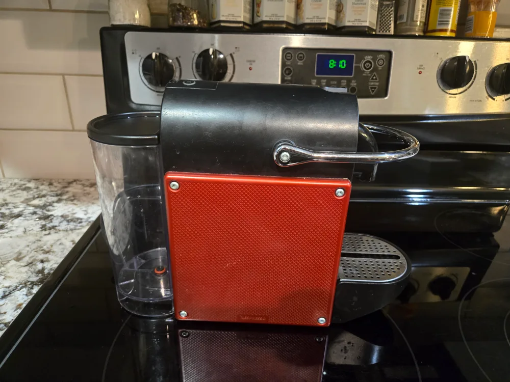 Nespresso Essenza Mini Coffee Machine - Red image indicator(2)