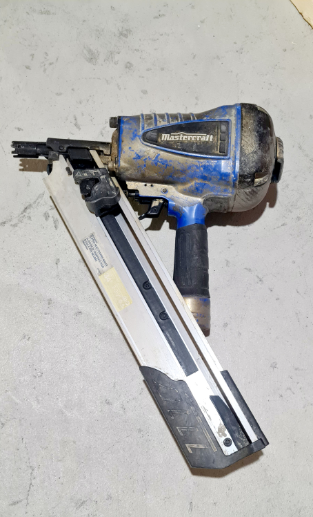 Mastercraft Pnuematic Framing Nailer
