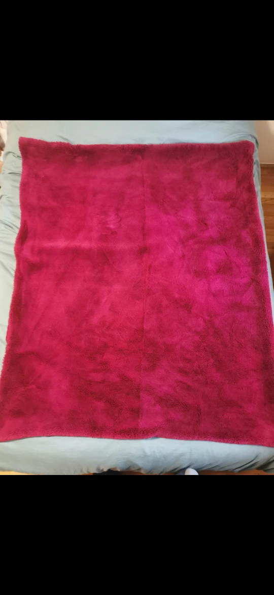 Red Indigo Oui Throw