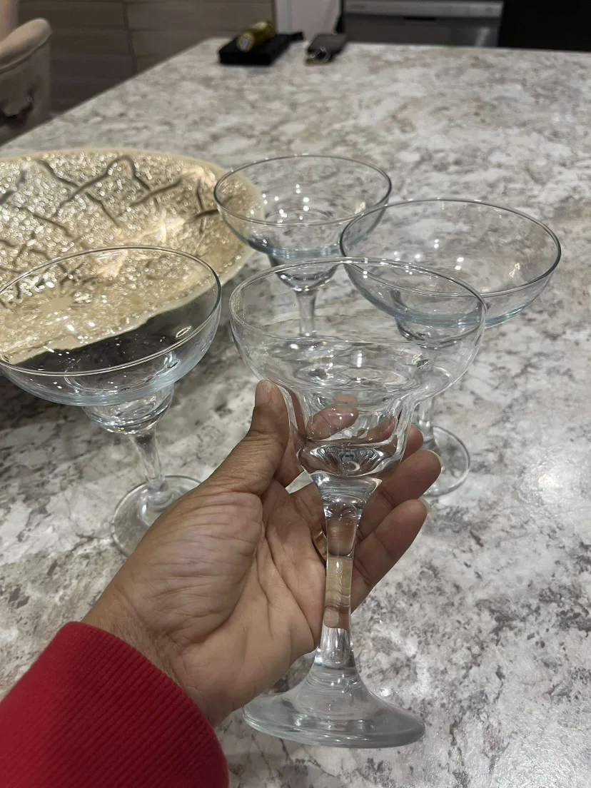 Set of 4 Margarita Glasses image indicator(3)