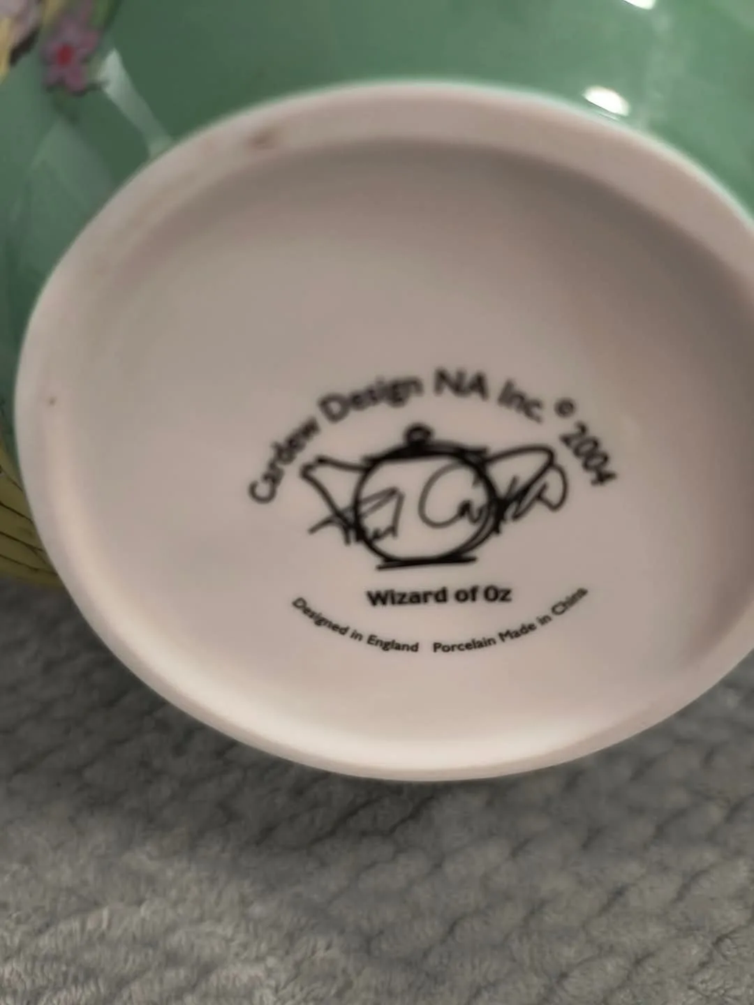 Wizard of Oz Collectible Teapot image indicator(4)