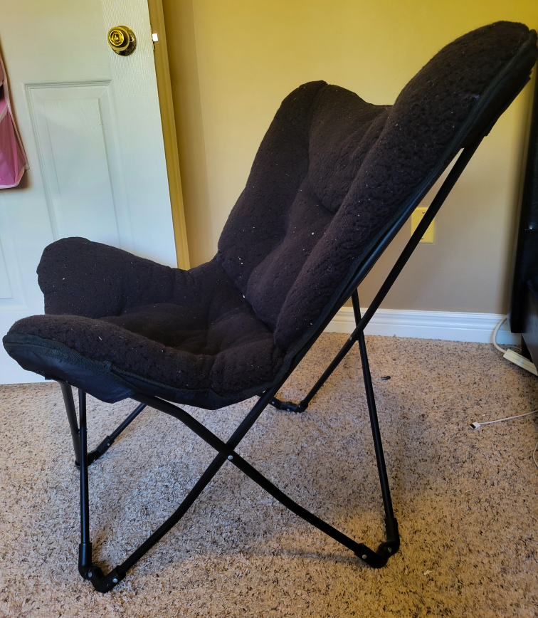 **FREE** Black Butterfly Folding Chair - photo 2