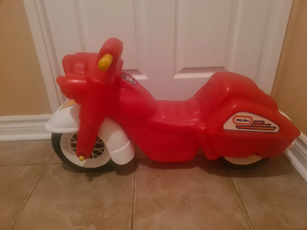 Vintage Little Tikes Red Motorcycle image indicator(5)