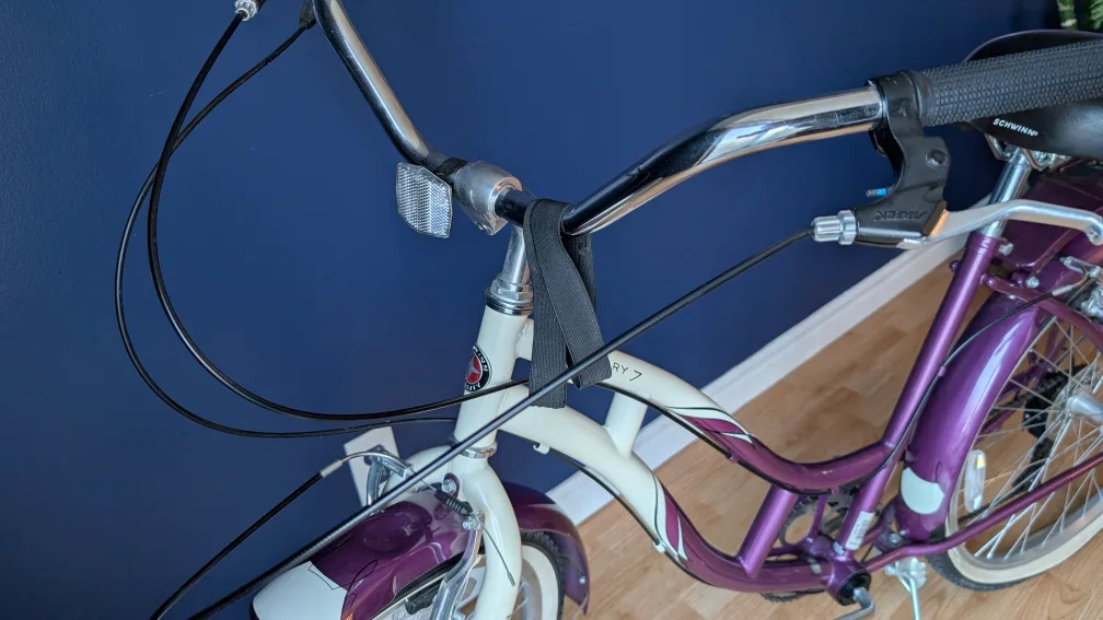 Schwinn Sanctuary 7 Women's Cruiser Bicycle image indicator(2)