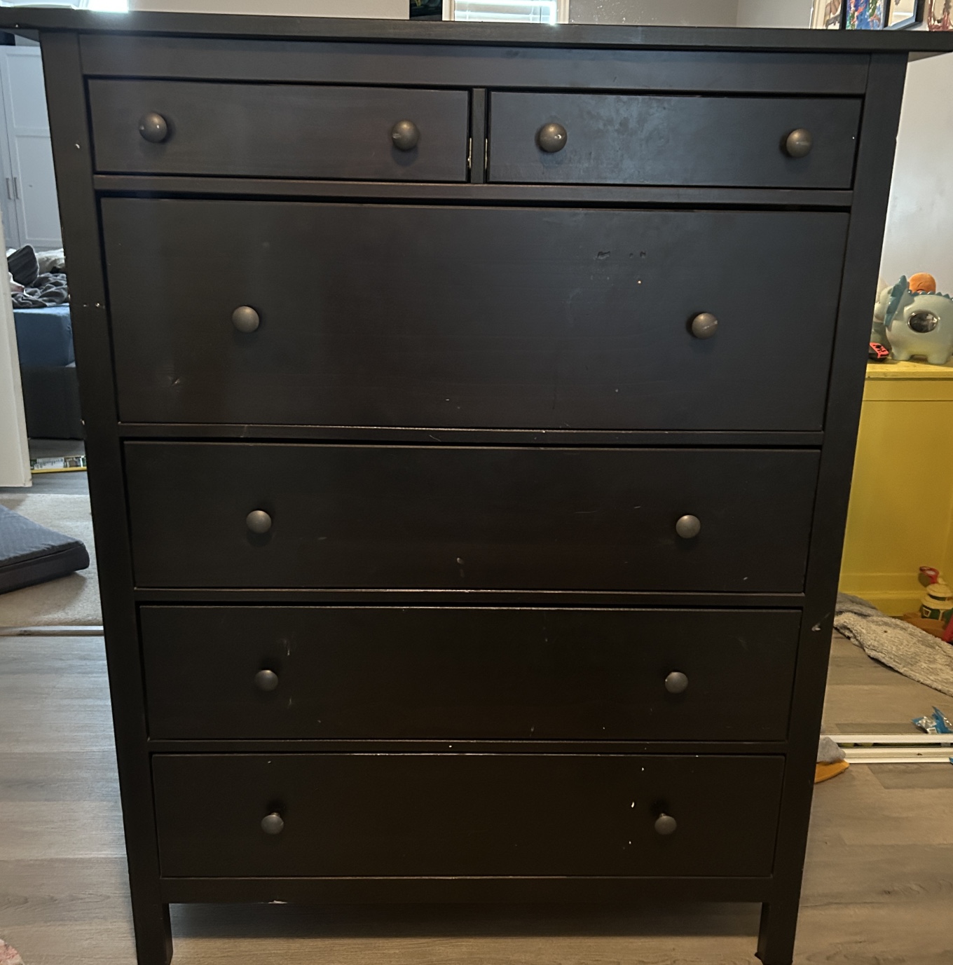 6 drawer dressers x2 $50 each, OBO for both - photo 2