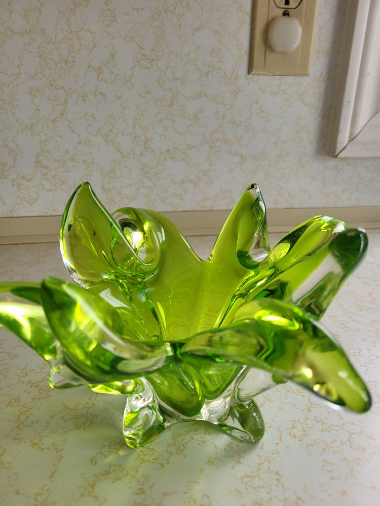 Vintage Green Glass Bowl - photo 3