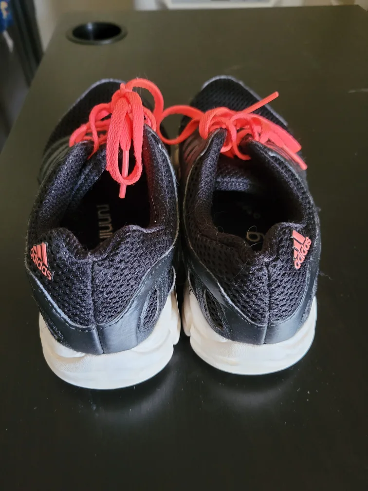 Adidas Women's Running Shoes - Size 7.5 image indicator(2)