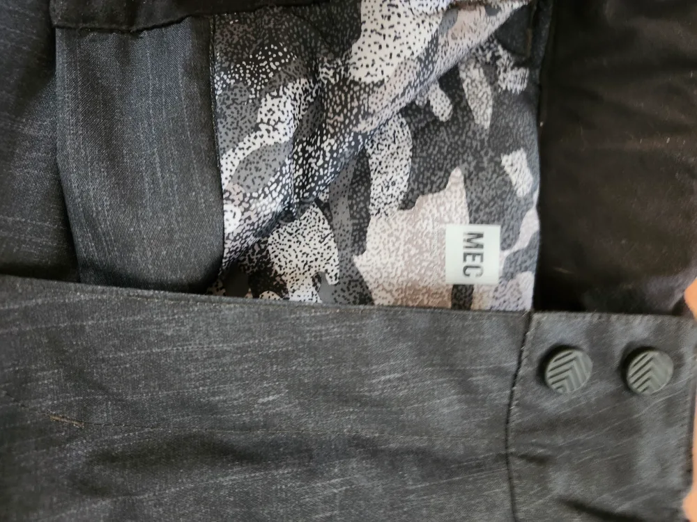 MEC Snow Pants - Youth Size Small image indicator(3)