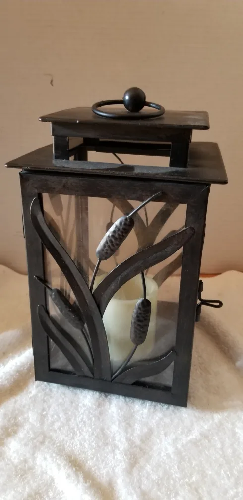 Metal Lantern with Cattail Design image indicator(4)