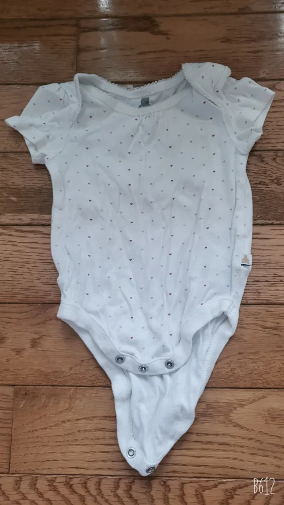 gender neutral baby clothes image indicator(4)