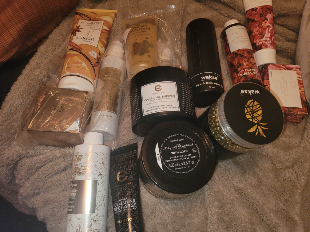 Bath & Body Bundle - Wakse, Elizabeth Grant, and More! - photo 2