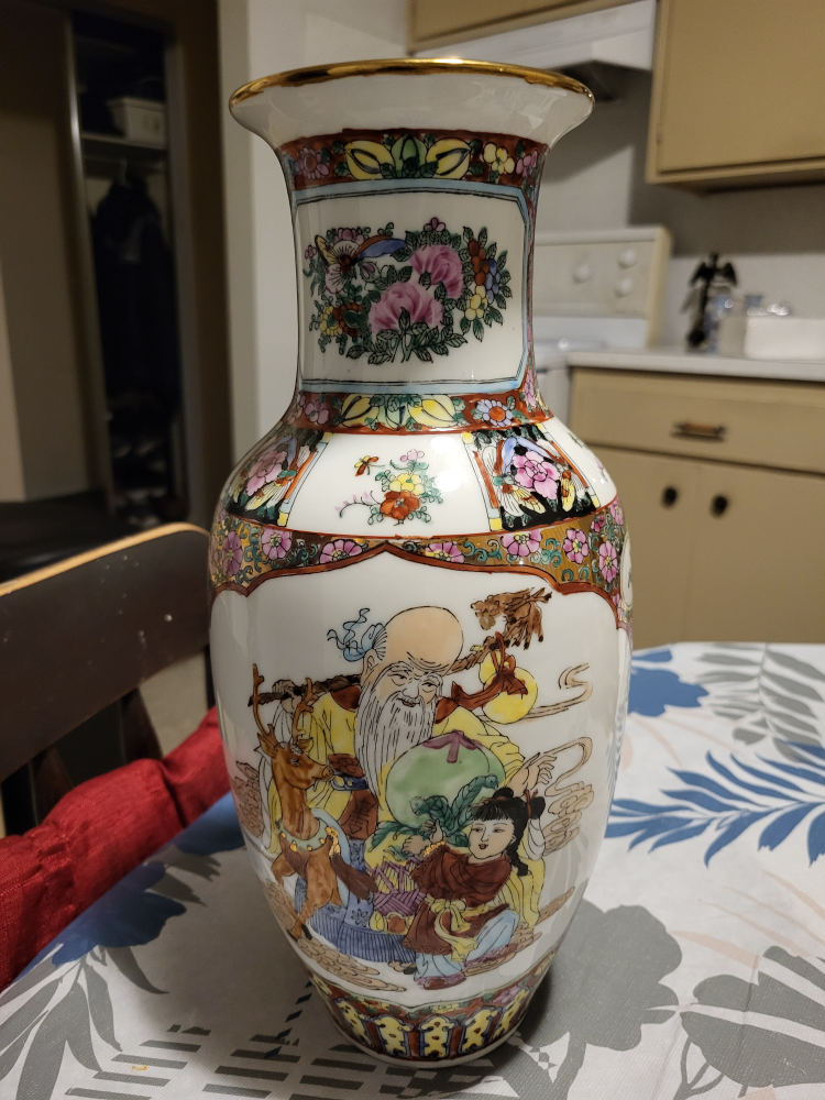 Vintage Chinese Porcelain Vase with Hand-Painted Decoration - photo 2