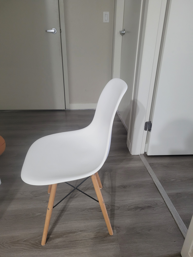 White Plastic Dining Chair with Wooden Legs - photo 2
