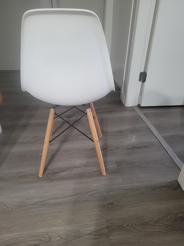 White Plastic Dining Chair with Wooden Legs - photo 3