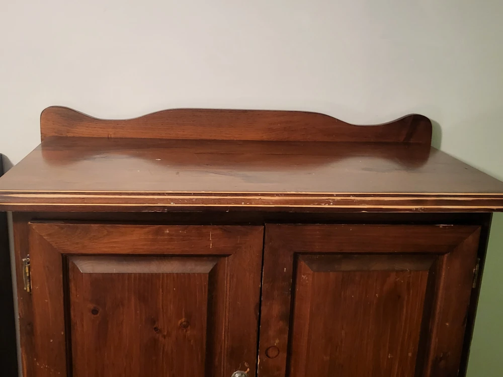 Vintage Wooden Armoire * *- FREE - photo 2