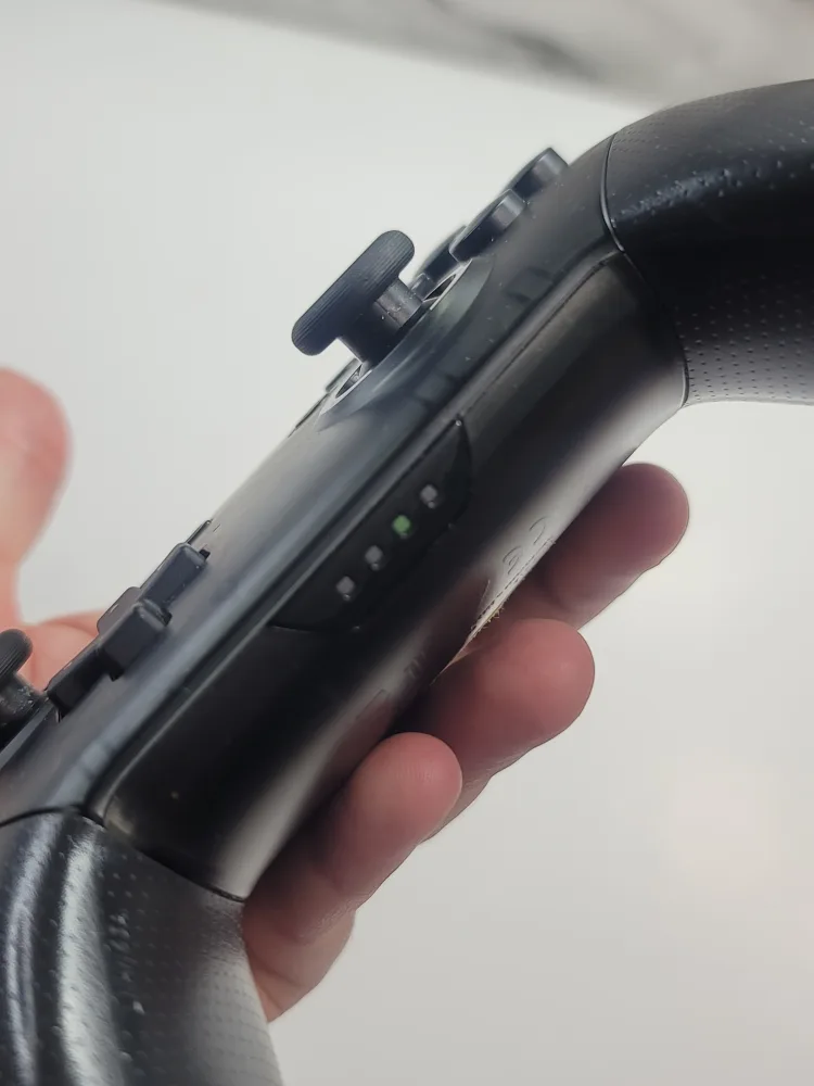 Nintendo Switch Wireless PRO Controller - Black image indicator(2)