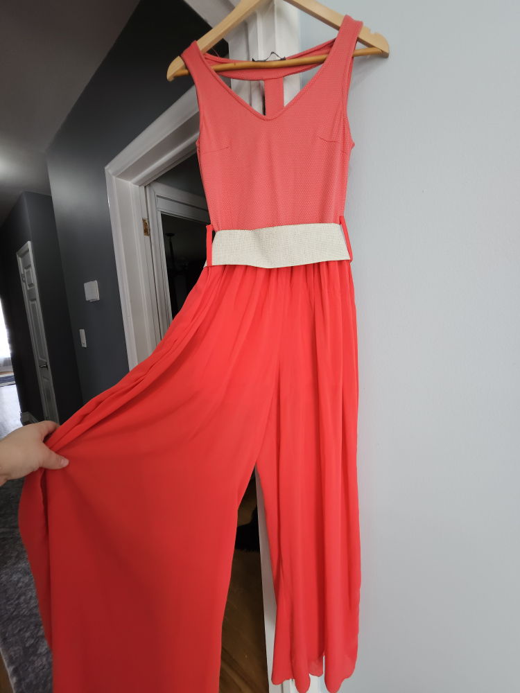 Coral BeniSimo jumpsuit size Medium