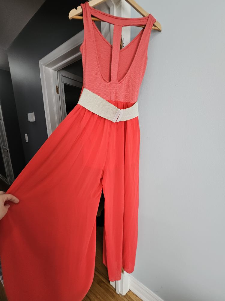 Coral BeniSimo jumpsuit size Medium - photo 2