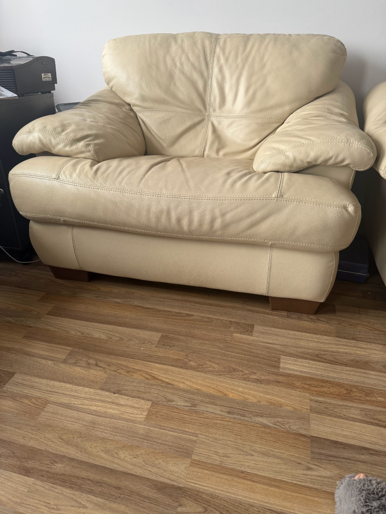 Cream Leather Sofa Set - 2 Seats, Armchair & Ottoman - photo 3