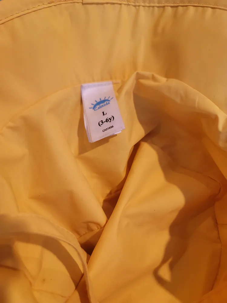 Kids' Rain/Play  Suit 4t and Rain/Sun Hat image indicator(3)