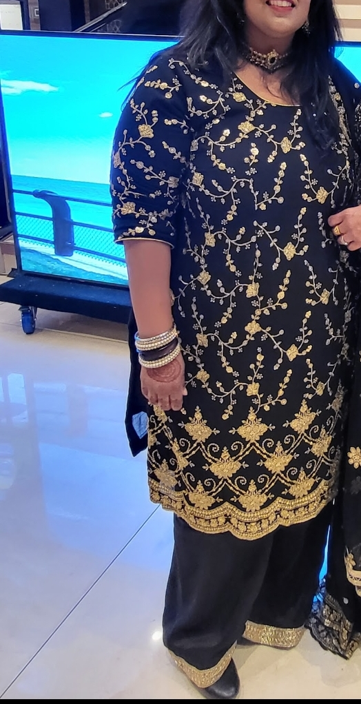 Gorgeous Black & Gold Embroidered Plazoo - photo 2