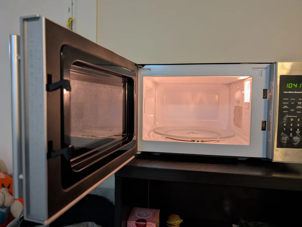 Hamilton Beach Microwave - Stainless Steel image indicator(2)