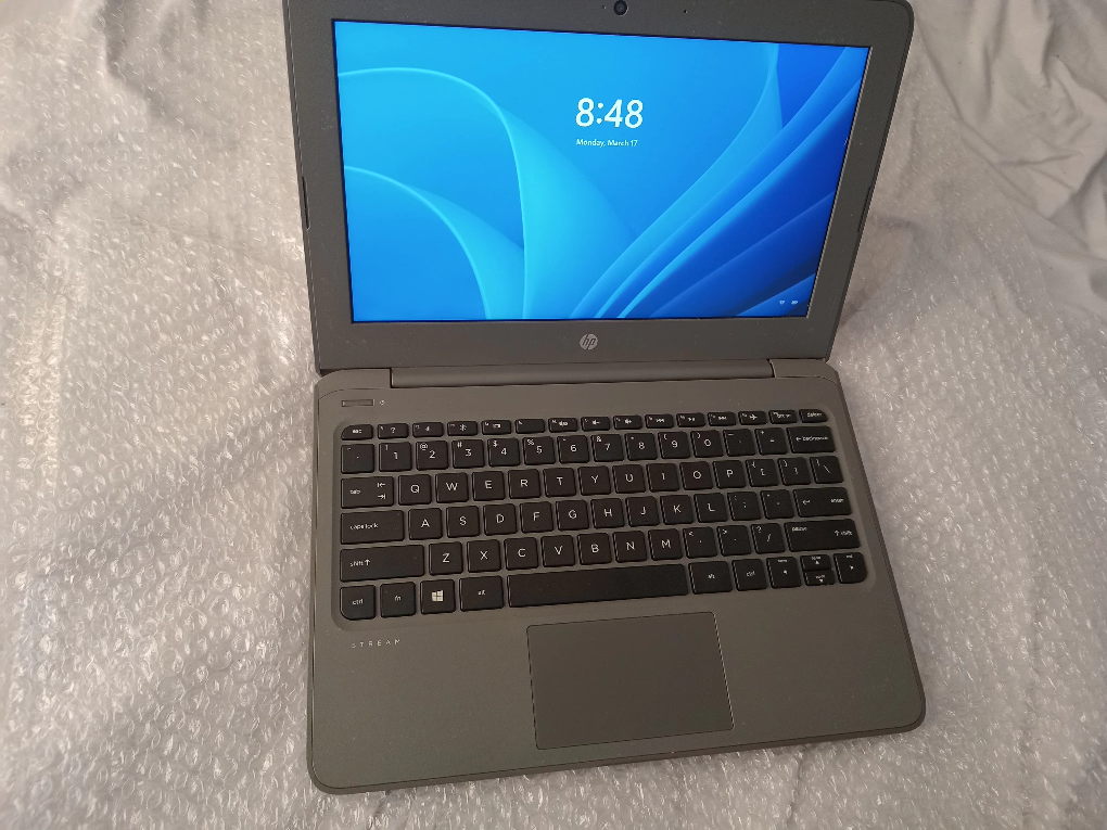 hp laptop Windows 11 office word excel HDMI - photo 2