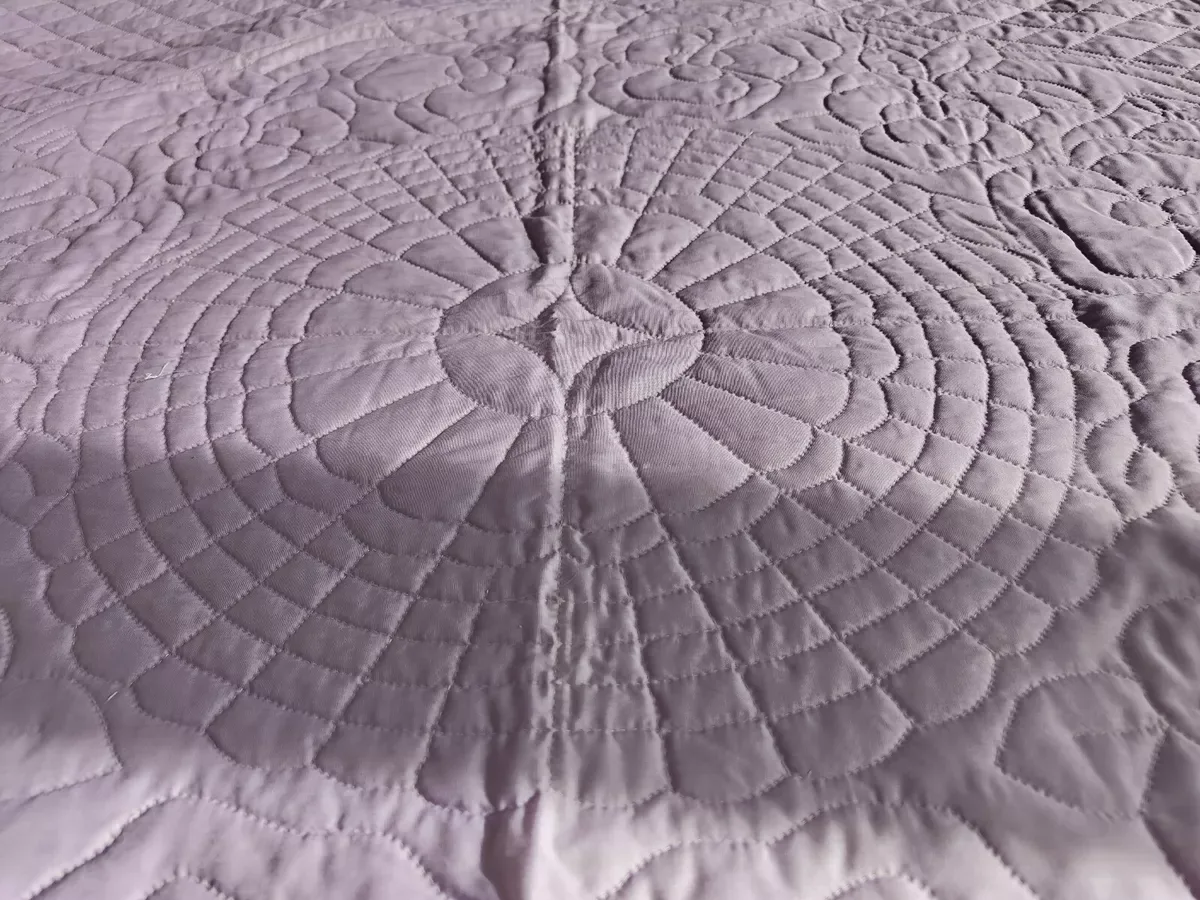 1950s Handmade Vintage Quilt :: Made in Canada image indicator(2)