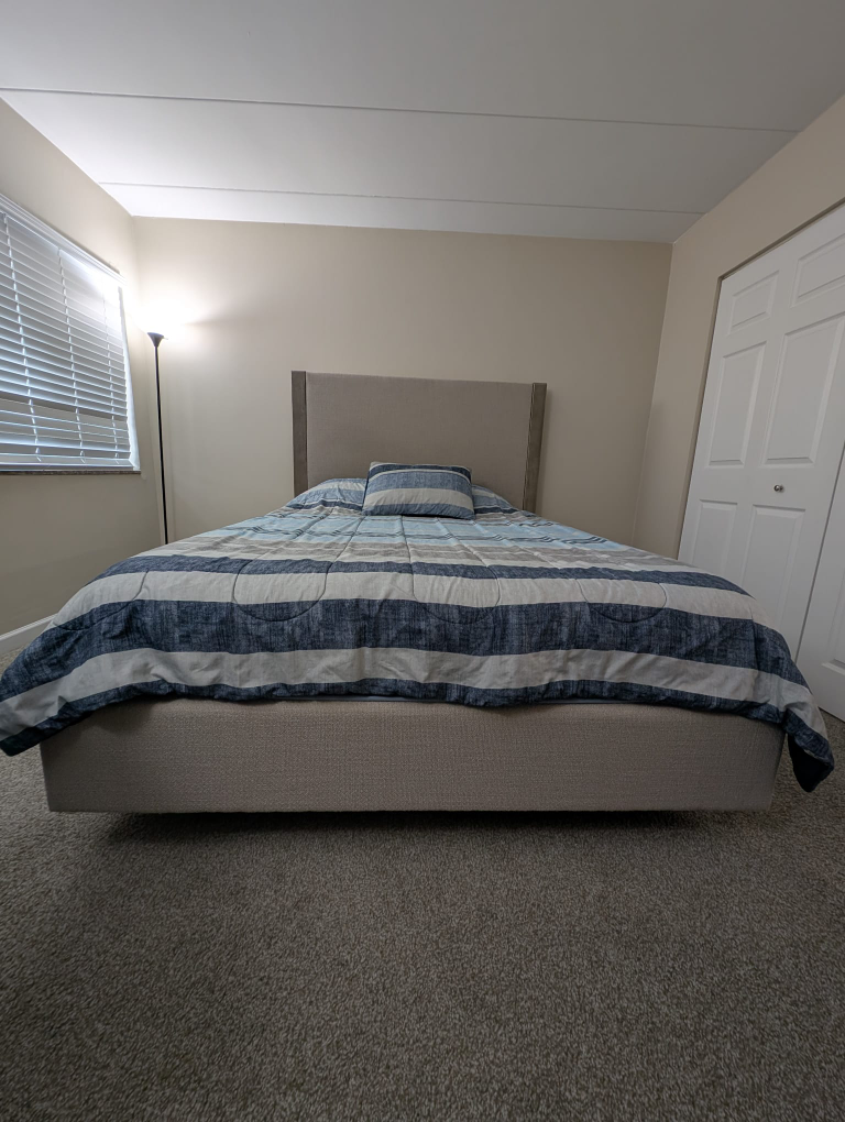 Cama Queen Estilo Flotante - photo 3
