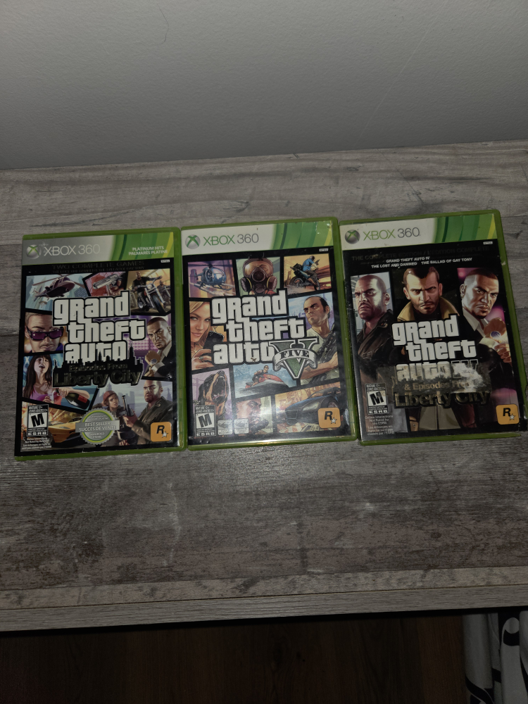 Xbox 360 Console, 3 Grand Theft Auto Games & Controller - photo 4