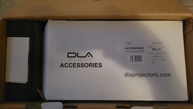 DLA X400R Short Throw Projector - New in Box image indicator(2)